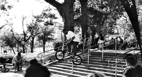 Оператор в БНТ показва в Русе изложбата &bdquo;Вечните стотни&ldquo;