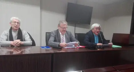 Председателят на АБВ Румен Петков и председателят на местната структура Валери Иванов говориха за Дунавската стратегия пред симпатизанти в Русе. Снимка: Авторът Председателят на АБВ Румен Петков и председателят на местната структура Валери Иванов говориха за Дунавската стратегия пред симпатизанти в Русе. Снимка: Авторът