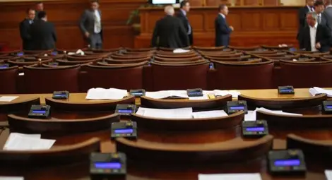 Депутатите отпуснаха по 700 лв. месечно на 15 дейци на културата