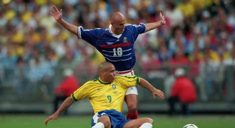 Скандал! Мистериозният припадък на Роналдо на финала на Мондиал 98 дирижиран от виден бос на черното тото 