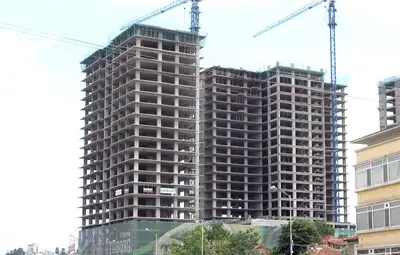 Компании събират пари уж от името на строителната камара