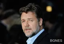 Ръсел Кроу ще купува Лийдс Юнайтед