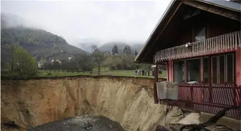 Изчезналото езеро в Босна "се завръща" /галерия/