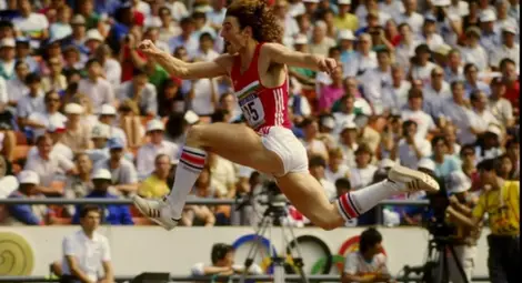 Истории: Христо Марков - корифей на троен и гросмайстор на дълъг скок