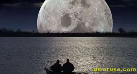 Вижте първите клипове с красивата Суперлуна! /видео/
