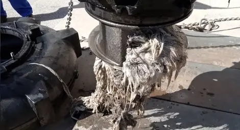 Вадят до 9 т месечно мокри кърпички, парцали и други боклуци от канализацията в Русе