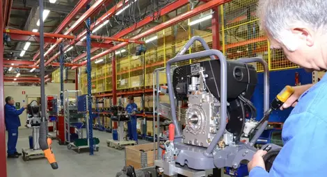 Индустрия, строителство и  търговия растат през май