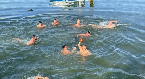 Спасителят на кръста в Русе: Човек трябва да вярва в традициите и в доброто