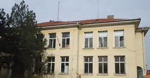 „Автомагистрали Черно море“ обещава да върне продаденото училище на Бъзън