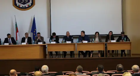 Кметът на Русе предложи повече правомощия и финансиране за общините на национален форум за пътната безопасност