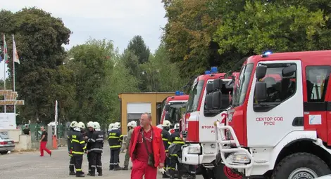 Три версии за пожара в &bdquo;Дунарит&ldquo;: Грешка, техническа причина или непредвиден страничен фактор