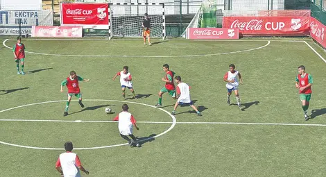 Отбор от училището-шампион в &bdquo;Купата на Coca-Cola&ldquo; 2017 г. отново в битка за първото място