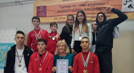 Леката атлетика на &bdquo;Локо&ldquo; номер 1 на турнир във Велико Търново