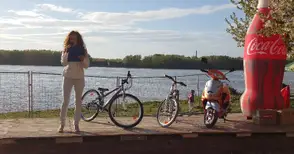 Трима късметлии си тръгват  на две гуми от тарлата