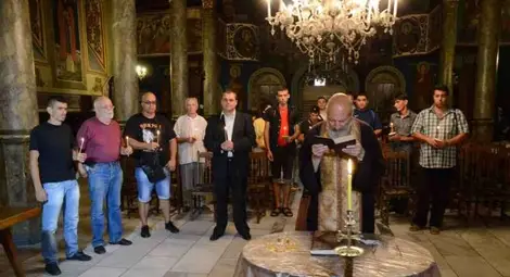 Благодарствен молебен последва писмо на Орешарски