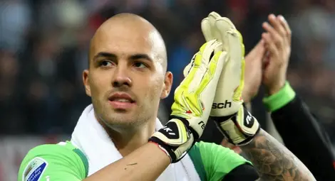 Ники Михайлов обмисля отказване на националния