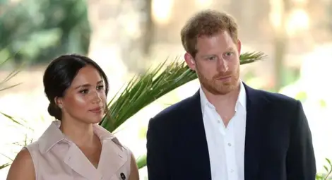 Бъкингамският дворец: Хари и Меган губят кралските си титли Бъкингамският дворец: Хари и Меган губят кралските си титли