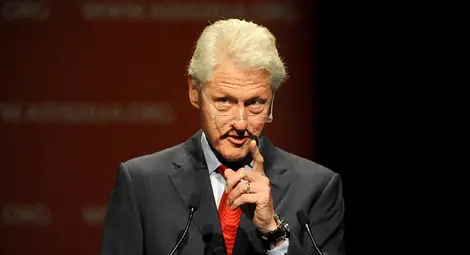 Клинтънови заработили $25 млн. от лекции през 2014 г.