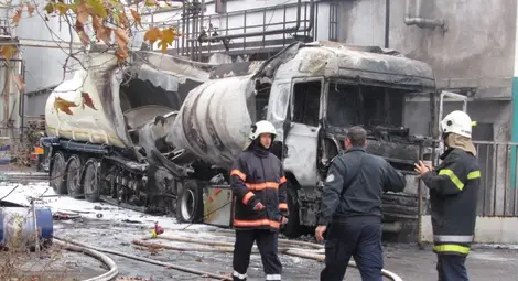 Това са останките от избухналата цистерна. Снимка: Русе Медиа Това са останките от избухналата цистерна. Снимка: Русе Медиа