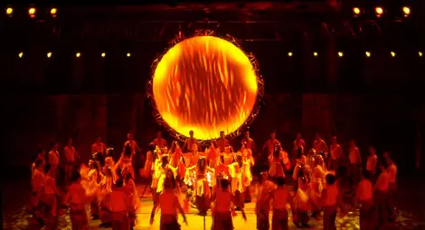 "Огънят на Анадола" идва с диетолог, йога инструктор и 2,5 тона гардероб