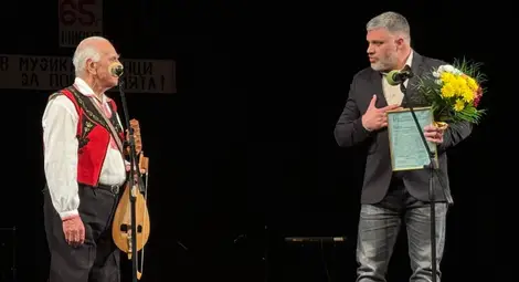 Концерт с над 60 изпълнения отбеляза двойния празник на майстора на гъдулката от Русе Иван Жеков