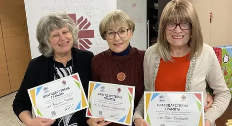 43 бежанци от войната в Украйна завършиха курсове по български език с професионална насоченост, организирани от „Каритас“ в Русе 43 бежанци от войната в Украйна завършиха курсове по български език с професионална насоченост, организирани от „Каритас“ в Русе