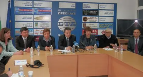 Янаки Стоилов: Предстоящите избори са средство за решаване на националните задачи