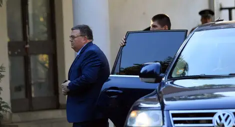 Цацаров поиска имунитетите на двама депутати от БСП, един от ГЕРБ и трима от &bdquo;Воля&rdquo;