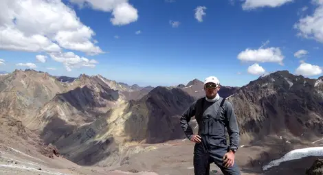 Иван Томов след покоряването на Аконкагуа: Сега ми предстои да сменям нокти. Те поне растат за разлика от пръстите