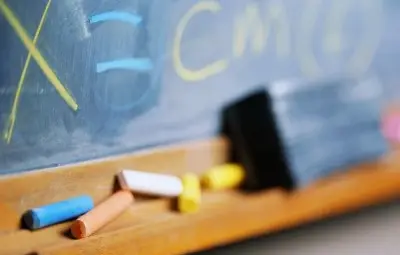 6800 учители са в пенсионна възраст 6800 учители са в пенсионна възраст