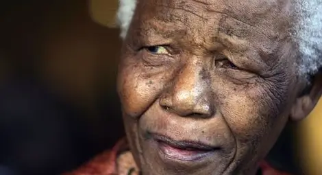 Почина Нелсън Мандела