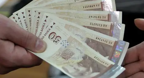 Родители на деца до 14 години, които учат онлайн или не ходят на градина заради карантина, ще имат право на държавна помощ Родители на деца до 14 години, които учат онлайн или не ходят на градина заради карантина, ще имат право на държавна помощ