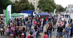 Над 1300 деца отвориха нови прозорци към света със 7 тона стара хартия