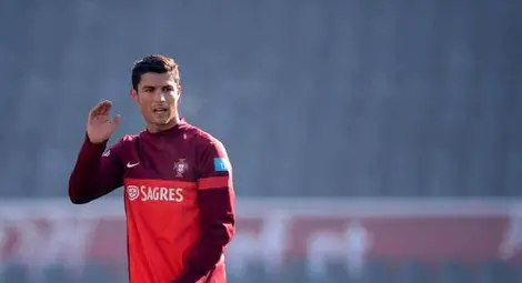 Роналдо преподписва с Реал в края на сезона