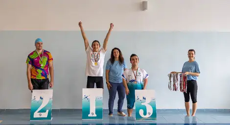 Фондация &bdquo;Александър Русев&ldquo; участва в благотворително състезание по адаптирано плуване в Габрово