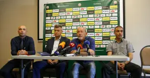 Съдийската комисия замете следите на палачите със свирка и флаг в ръцете