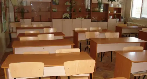 Гимназиите пак искат повече паралелки, отколкото са децата