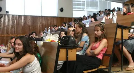 Вузовете с повече места от мераклиите за висше