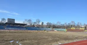 Електрификация + трева от Гърция = мачове на „Дунав“ в Русе. А дано...