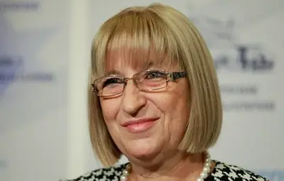 Цачева: Не съм препоръчвала на Лозан Панов да става депутат