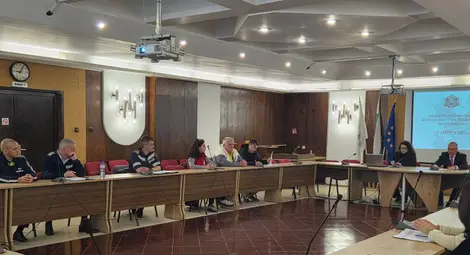 12 буса са спрени от движение от началото на годината, заради нерегламентиран превоз на пътници в Русенско 12 буса са спрени от движение от началото на годината, заради нерегламентиран превоз на пътници в Русенско