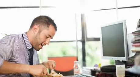 Яжте на бюрото за по-добра работа 