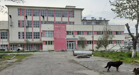 От &bdquo;Хлебна мая&ldquo; окончателно останаха само името и сградата