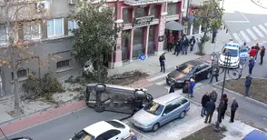 Камери ще изясняват причините за зрелищна катастрофа на „Славянска“