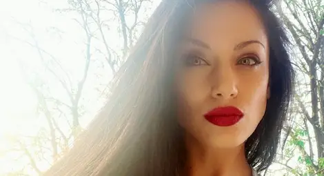 Най-красивата Мис Русе се превърна в двойничка на Анджелина Джоли