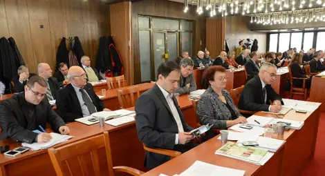 Пламен Стоилов и арх. Силвия Алексиева влязоха в лична препирня за стария бюджет