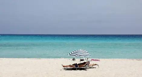 Кипър налага ограничения за пристигащи от България като за най-рискова страна