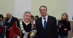 На 67 години университетът е академичната мъдрост на Русе