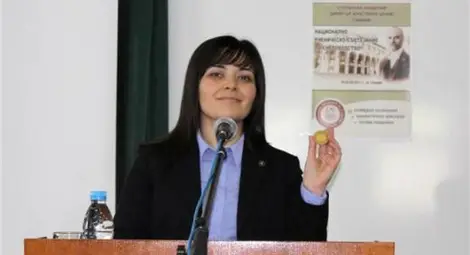 Скандалната проф. Теодора - за 10 години от студентка до ректор в Свищов