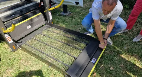 4 нови автомобила за социални услуги в Русе